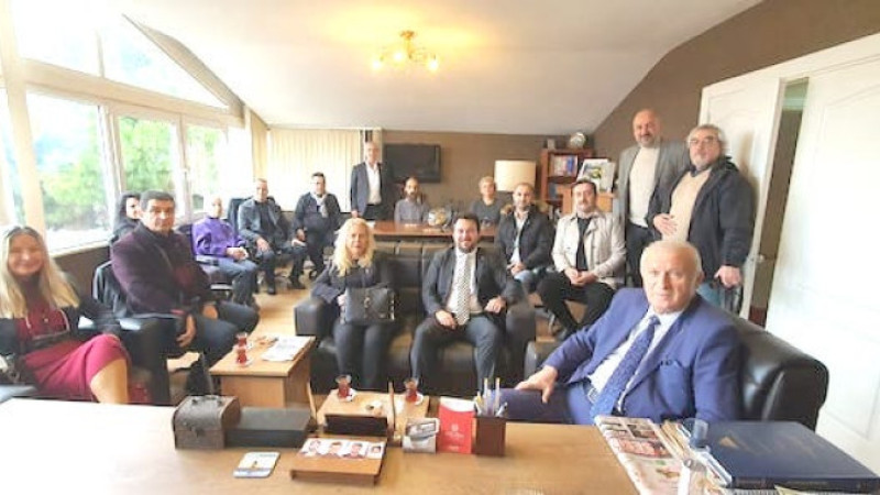 Zafer Partisi'nden Maltepeli gazetecilere ziyaret