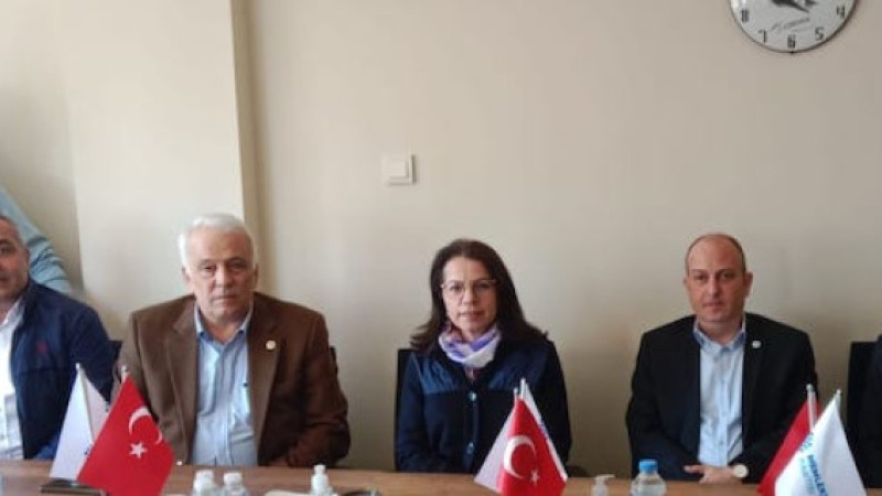 Esin Köymen’den Memleket Partisi’ne ziyaret