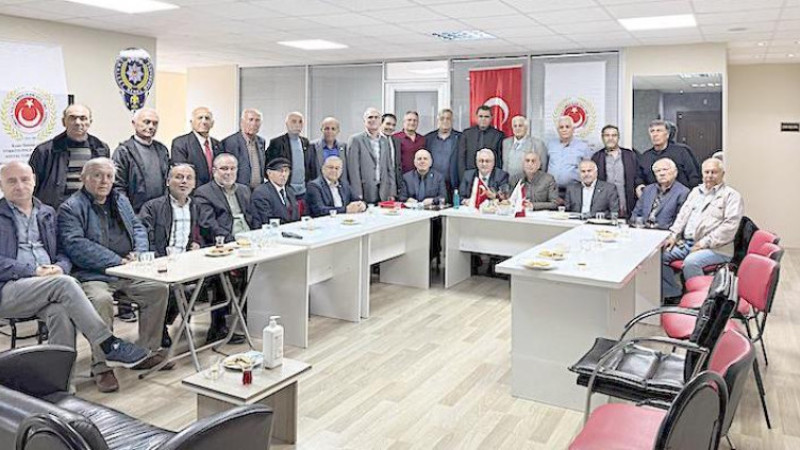 Emekli polisler Maltepe’de buluştu