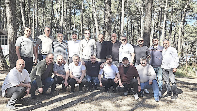 Eski dostlar bayram organizasyonunda buluştu
