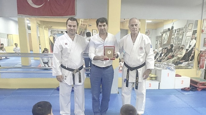 Cesur Kılıç hocadan takdir ve ödül