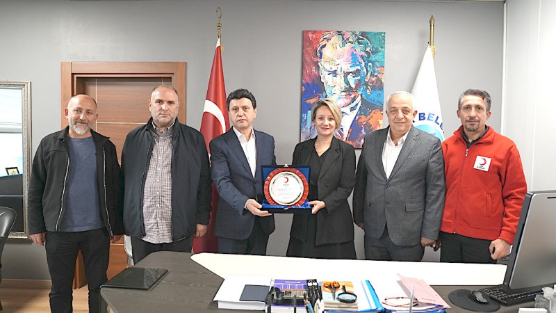 Türk Kızılay Tuzla'dan  Sinem Gülenç’e ziyaret